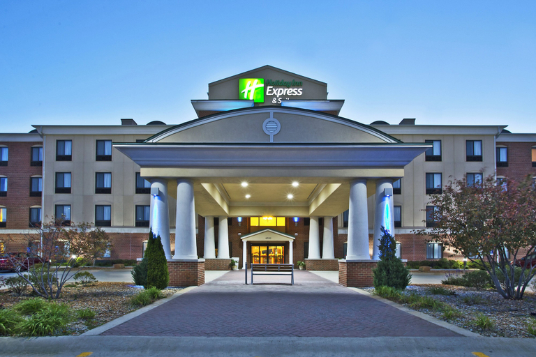 Exterior & Views 2, Holiday Inn Express & Suites ANDERSON by IHG, Madison