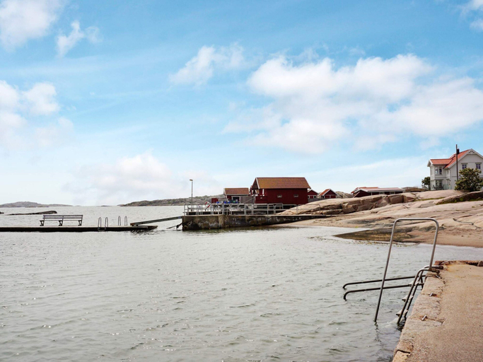 Others 3, 4 Person Holiday Home in Kungshamn, Sotenäs