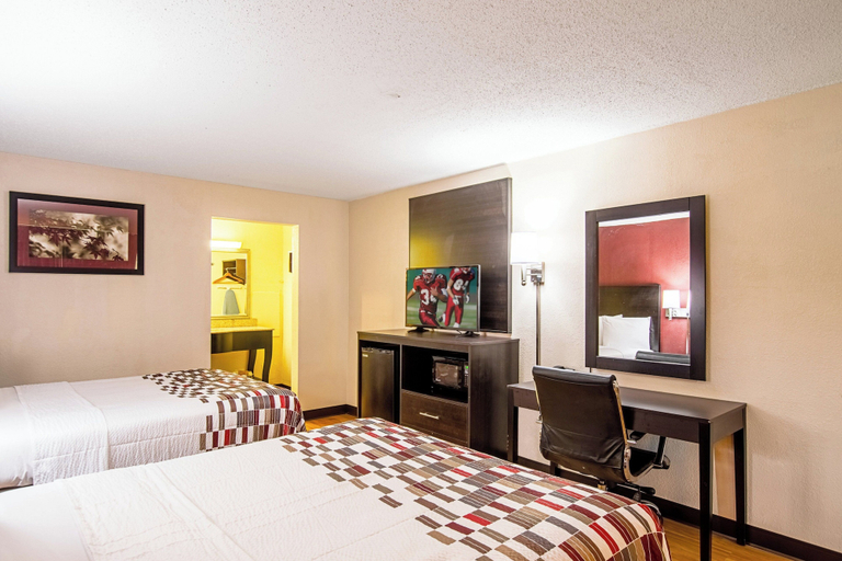 Bedroom 3, Red Roof Inn Battle Creek, Calhoun