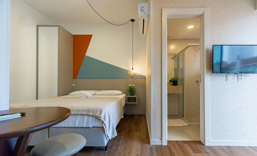 Room 4, Studio w/ Pool 350m From Beach Bombinhas Vec120, Bombinhas
