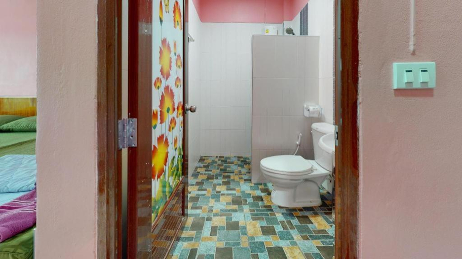 Bathroom 3, Kwanjai Resort, Tha Mai