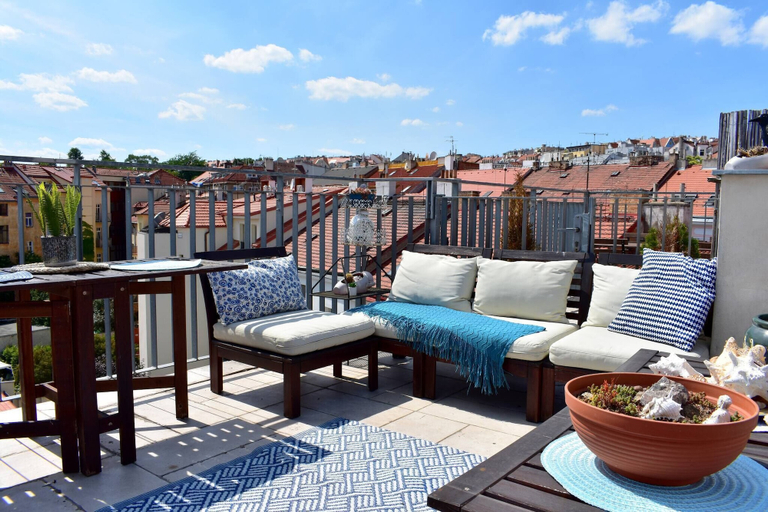 Balcony 5, Rooftop Terrace Loft Apartment, Home Cinema, Praha 2