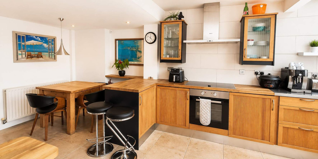 Room 4, 4BR Home Near Windsor Castle Legoland, Slough