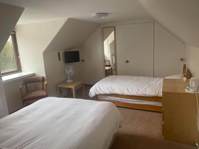 Bedroom 3, The White Hart Hotel, Devon