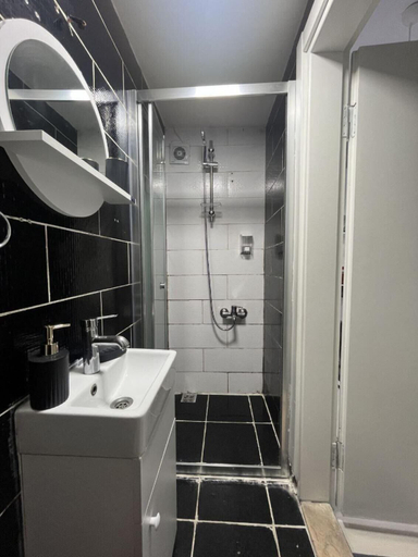 Bathroom 4, amur, Beyoğlu