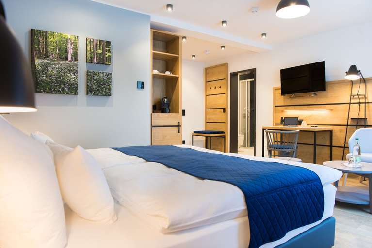 Bedroom 3, Aktivhotel Inselsberg, Gotha