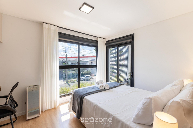 Room 5, 1BR apt w/ BBQ in Curitiba Pla0201, Curitiba