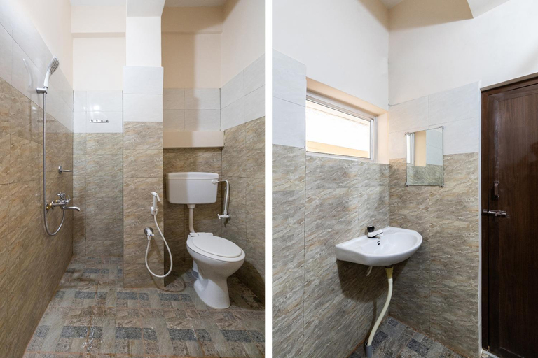 Bathroom 4, Hotel O Supriya Lodge, Hassan