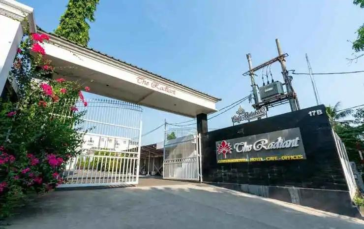 Exterior & Views, The Radiant Center Hotel, Tangerang Selatan