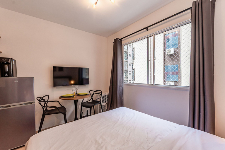 Room 5, Studio Pr Ximo ao Copam e ao Metr no Rep Blica, São Paulo