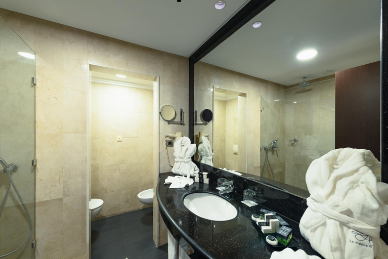 Bathroom 5, Le Palace D'Anfa Hotel, Casablanca