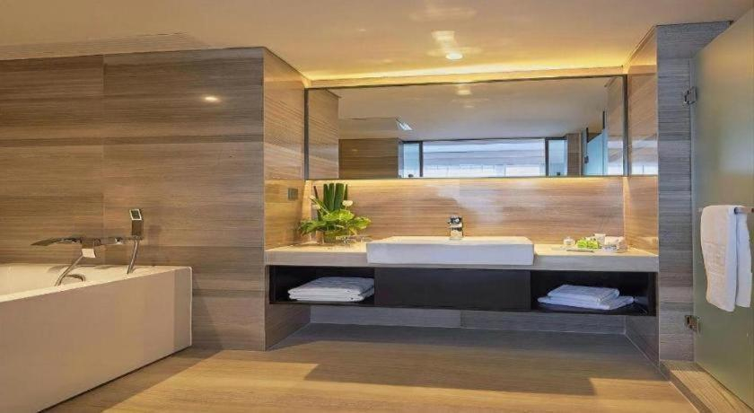 Bathroom 4, NH Shijiazhuang Financial Center, Shijiazhuang