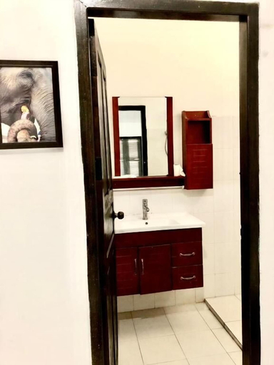 Bathroom 4, Meet Sunset Hostel, Luang Prabang