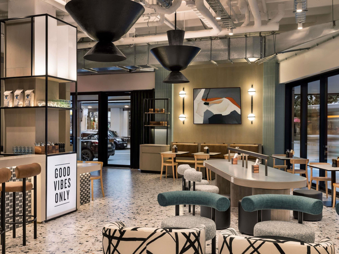 Food & Drinks 5, Tribe Auckland, Waitakere