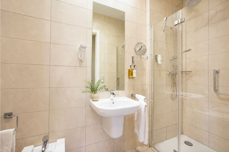 Bathroom 3, Legazpi Doce Rooms & Suites, Guipúzcoa