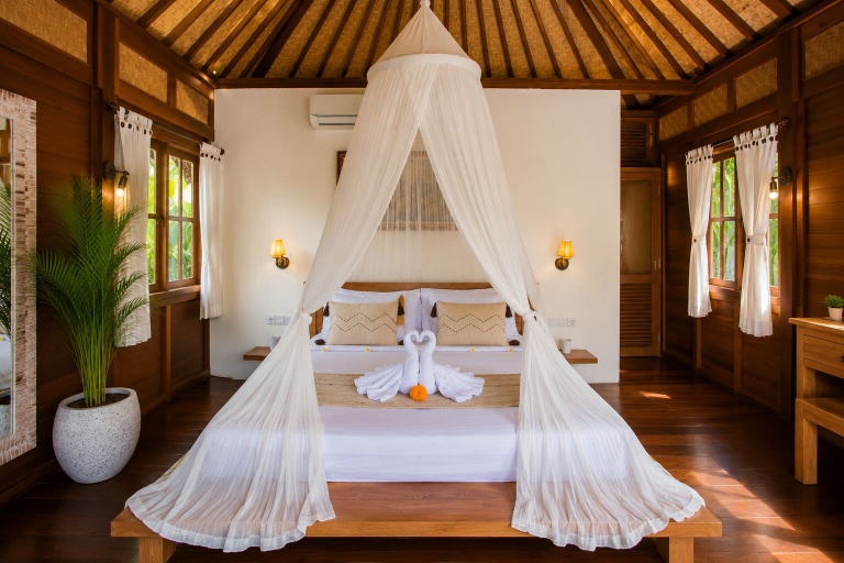 Room 3, Ubud 1BR Villa Wooden Resort Arjuna, Gianyar