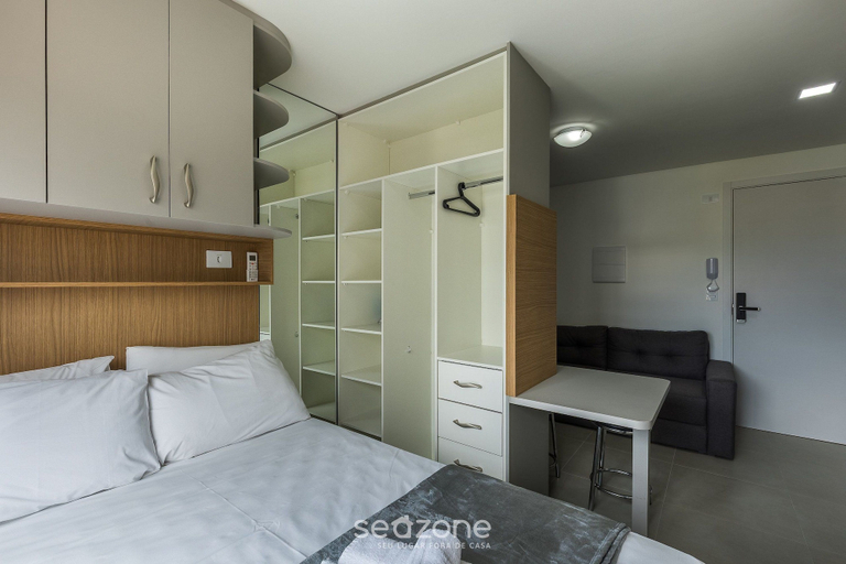 Room 3, Studio in Curitiba in Condo With gym Pla0307, Curitiba