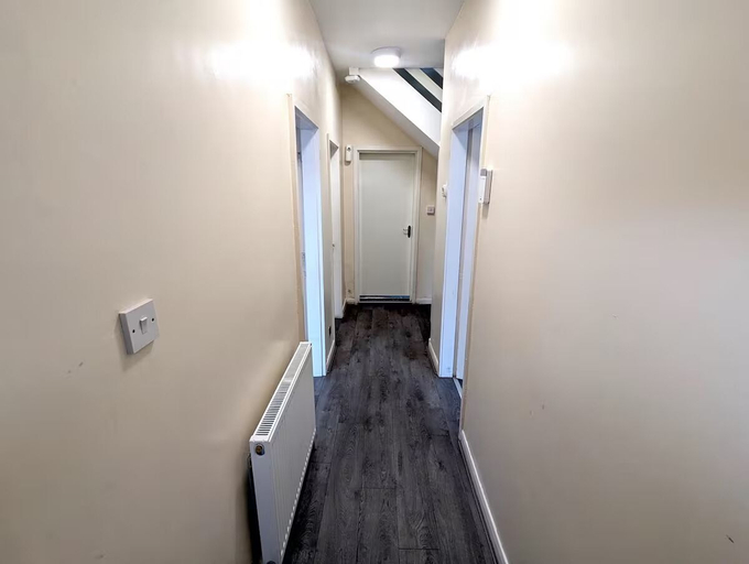 Room 5, 5 Bed House Manchester - Sleeps 9 - Free Parking, Tameside