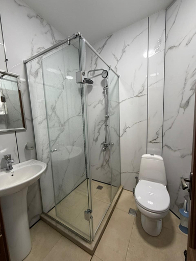 Bathroom 2, Hotel Old Boulevard Batumi, Batumi