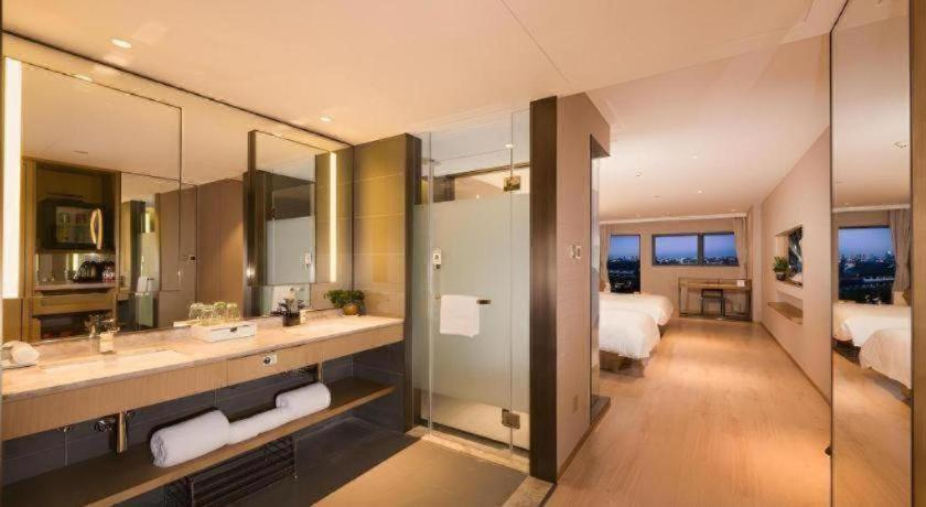 Bathroom 4, The Hotel V Nanjing Confucius Temple, Nanjing