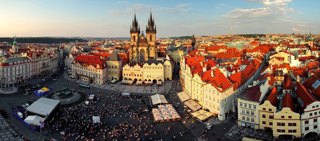 Aerial view, Rooftop Terrace Loft Apartment, Home Cinema, Praha 2