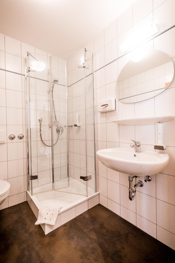 Bathroom 4, Hotel - Gasthof Zur Rose, Ravensburg