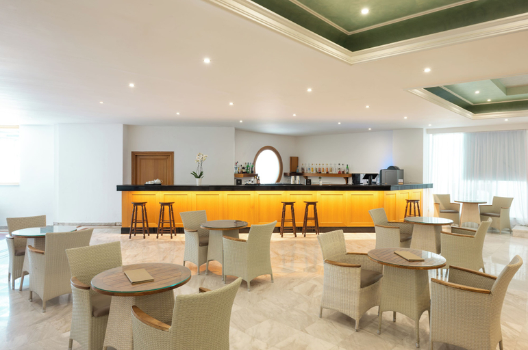 Food & Drinks 5, Mitsis Rodos Maris, South Aegean