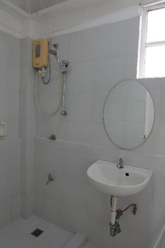 Bathroom 5, Dormitelsph BGC , Makati City