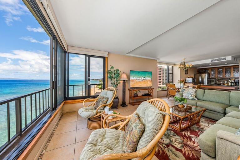 Interior 2, Summer Sale! Oceanfront 1BD Kaanapali Beach Ocean Views - MK 808, Maui