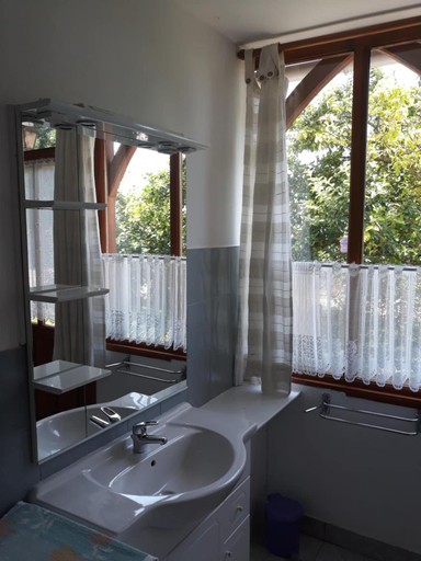 Bathroom 5, La Massonnière chambres d'hôtes, Vienne