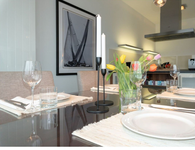 Dining 5, House Zur Mole, Apartment 20 "meerkieker", Ostholstein