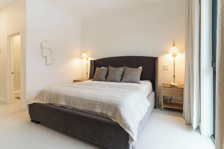 Room 5, Mountain Magic, Columbia-Shuswap