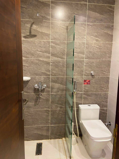 Bathroom 5, Al Mally Hotel, Makkah