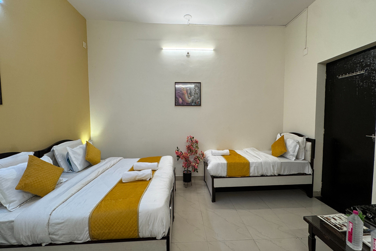 Bedroom 3, Hotel Lotus Inn near Udaipur City Railway Station, Udaipur
