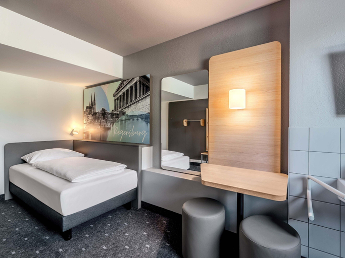 Bedroom 5, B&B HOTEL Regensburg-Ost, Regensburg