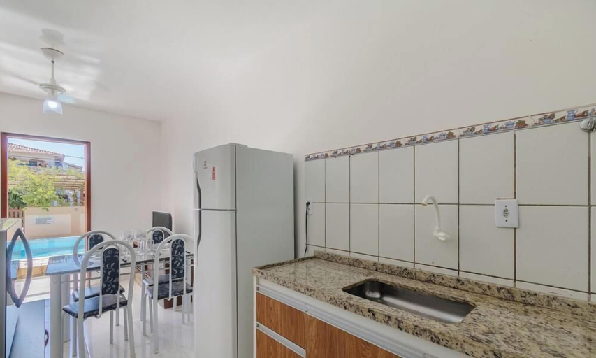 Private kitchen 2, Cond. c\ Piscina e Churrasqueira a 650 m Praia de Taperapuan \ PFNs, Porto Seguro