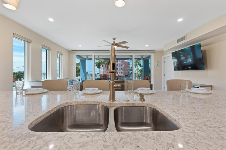 Interior 3, Salty Seahorse Unit 100, Lee