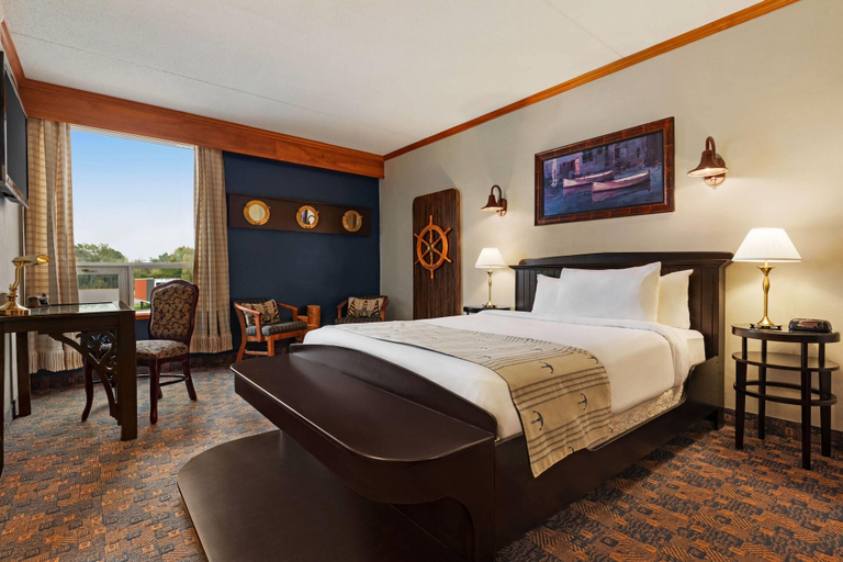 Bedroom 3, Ramada by Wyndham Fredericton, York