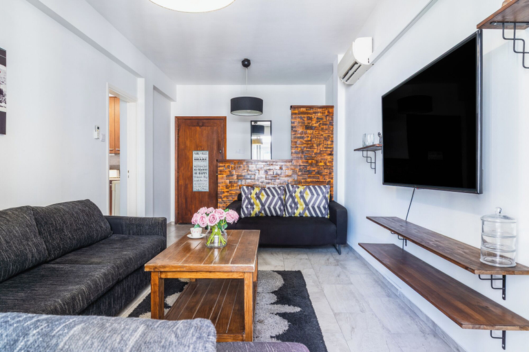 Living area 5, Modern 2BR Apartment in Limassol