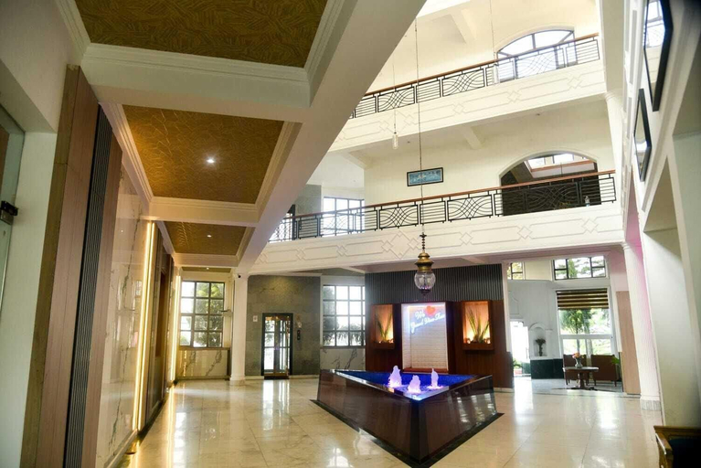Public Area 2, Grand View Resort, Sirmaur