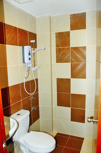 Bathroom 4, Coron Visitors Hotel, Coron