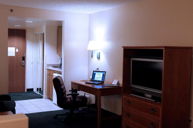 Bedroom 2, Gateway Studio Suites, Cochise