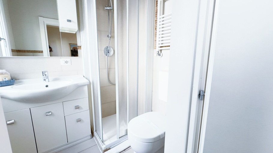 Bathroom 5, Farmont Residence Alice by Ca-sa Check, Venezia