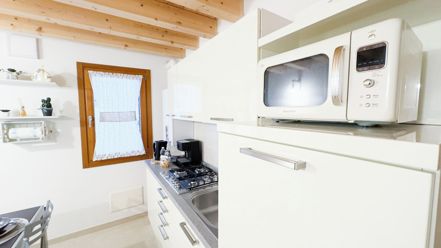 Private kitchen 3, Romantic Flower by Ca-sa Check, Venezia