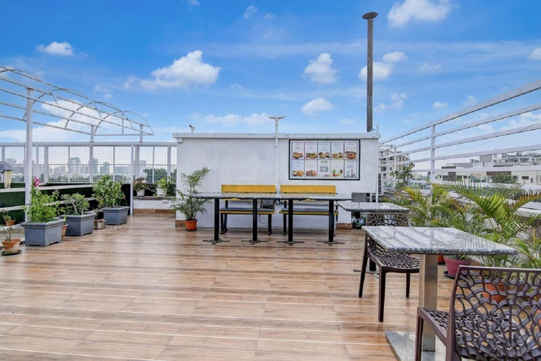 Food & Drinks 4, Platinum Studio Near Eco Park Gate, North 24 Parganas