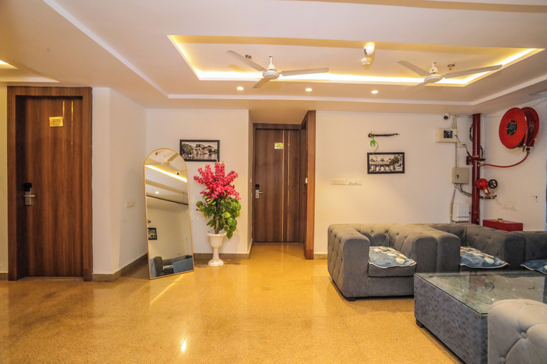 Lobby sitting area 4, Hotel JHD Luxury Stay Restro & Sky Bar, Udaipur