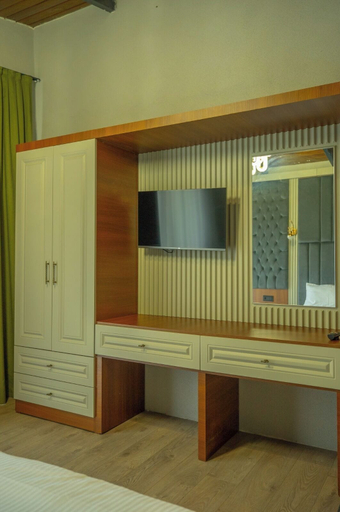 Room 5, Berra Resort