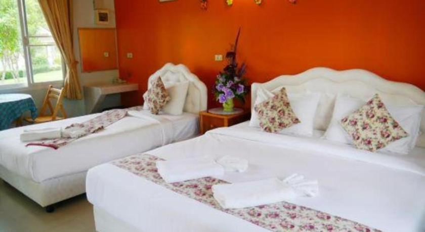 Bedroom 3, Tanaosri & Creekside Resort, Suan Phung