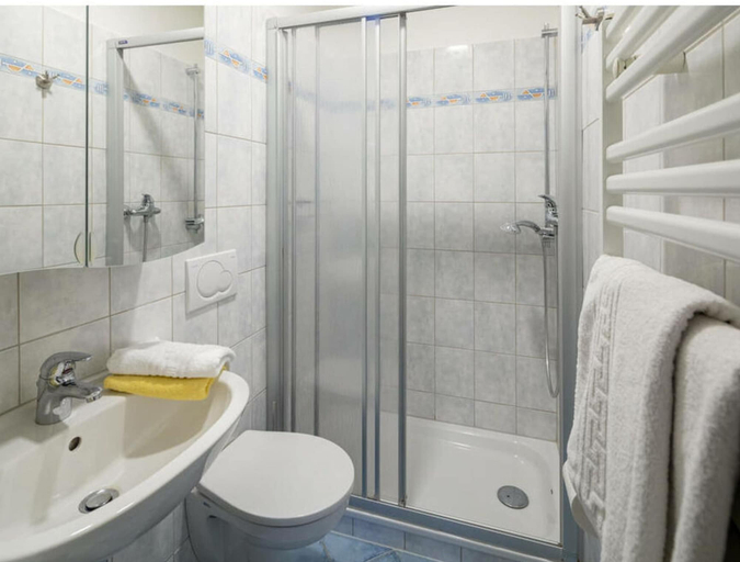 Bathroom 4, Holiday Apartment in Norderney With Wi-fi, Aurich
