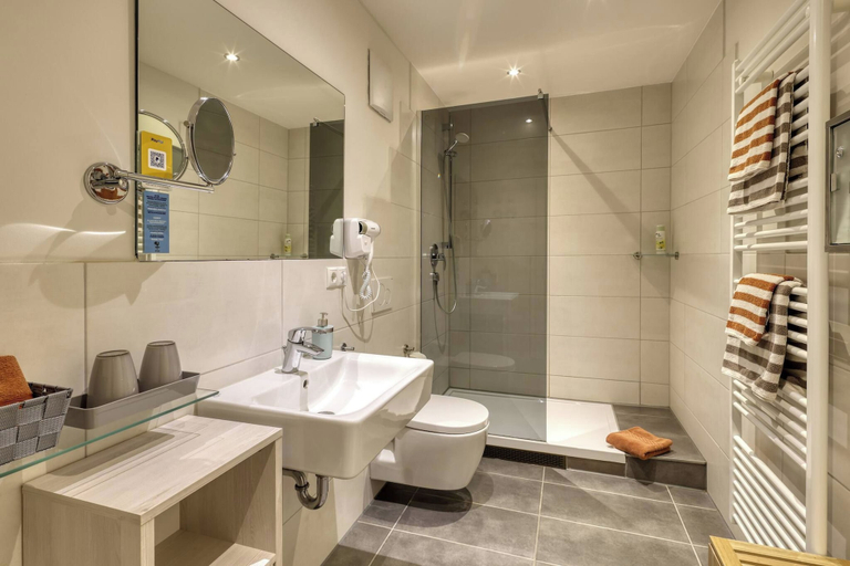 Bathroom, Charming 1-Bedroom Apartment in Historic Marktheidenfeld, Main-Spessart